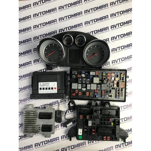 Комплект электроники 1.8 16V Opel Insignia 2008-2013 12632592